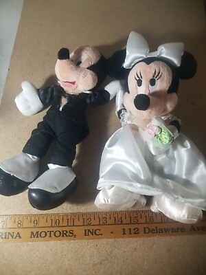 Disney store Mickey And Minnie bride and groom Wedding Plush