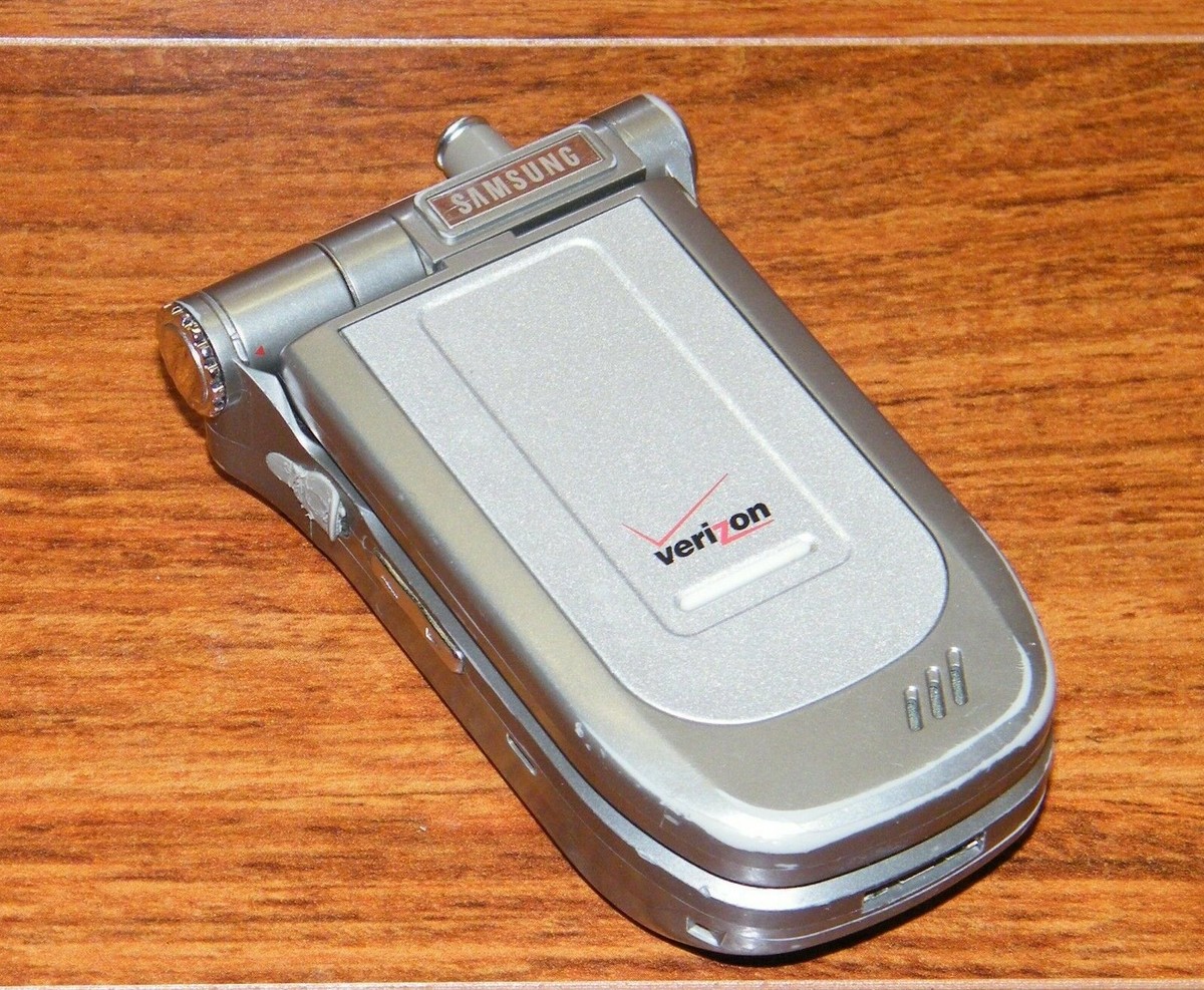 Samsung SCH A610 - Silver (Verizon) CDMA Cellular Flip Phone (No