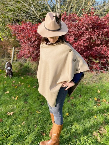809. Poncho de capa de tweed hecho a mano espina de arenque beige 100 % lana - Imagen 4 de 10