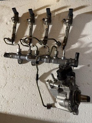BMW F20 F30 F10 F25 B47 Einspritzanlage Injektoren Rail Hochdruckpumpe komplett 