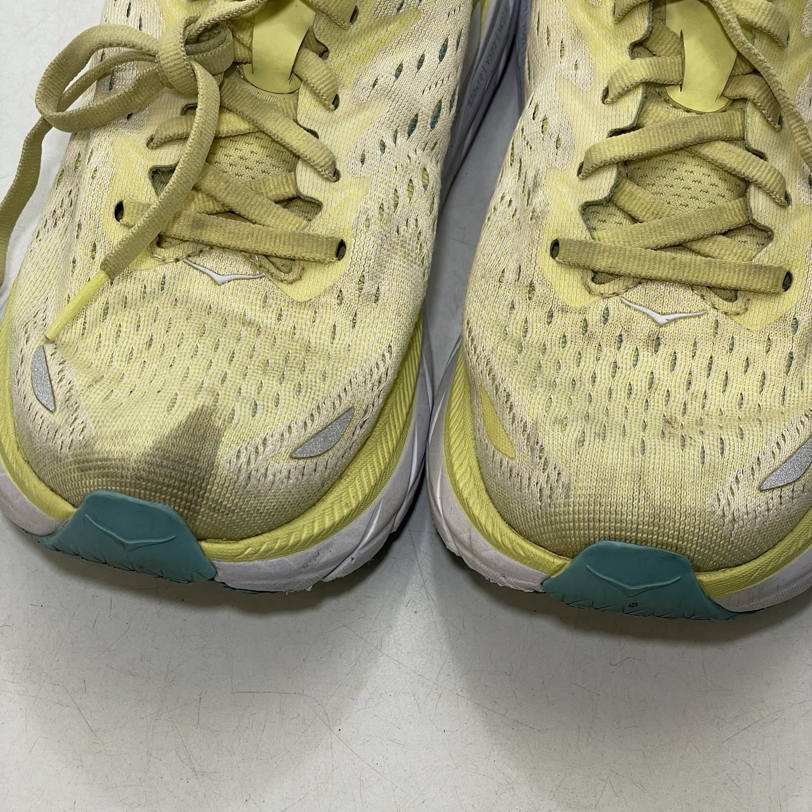 HOKA One Clifton 8 Yellow  Walking Comfort Athletic Shoes Women’s Sz 6.5 B thumbnail 11