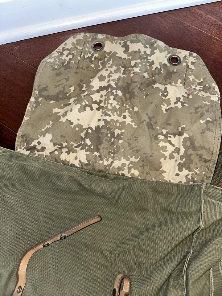 Antiguo bolso mensajero de lona azul marino forro camuflado verde cierres de cuero 14x11x5 Foto 4 de 4