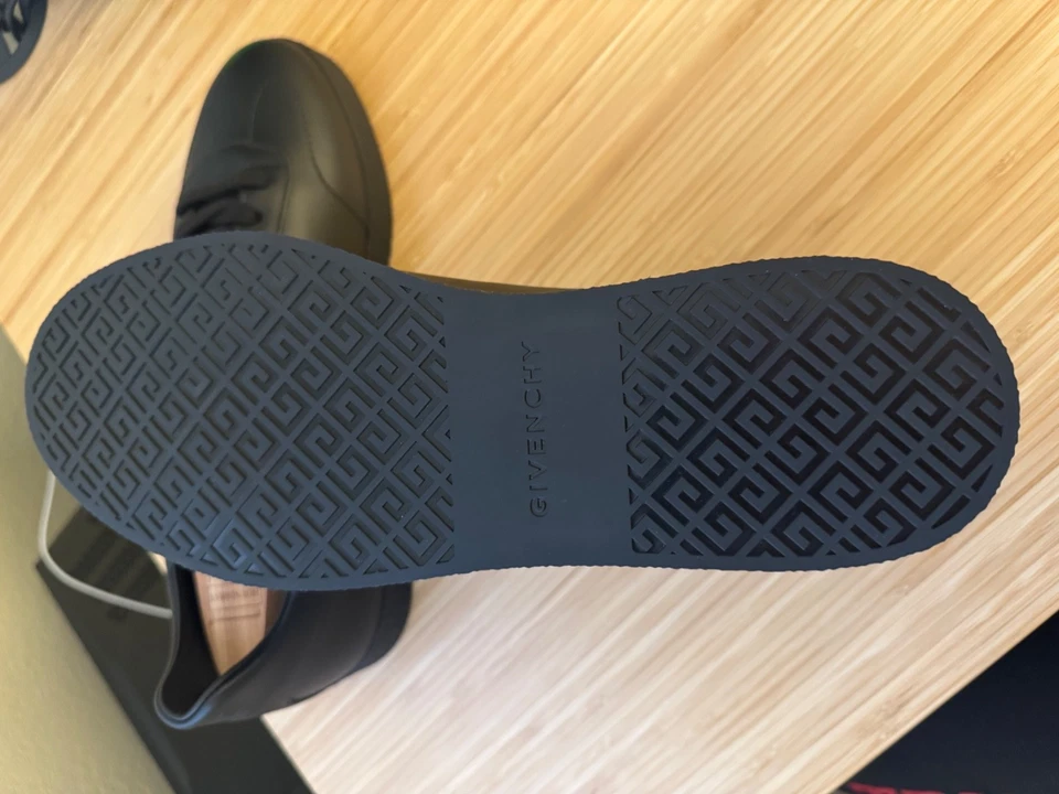 Tênis Givenchy Black Town, tênis de couro de bezerro polido de cano baixo em preto, IT 43 - Imagem 3 de 4