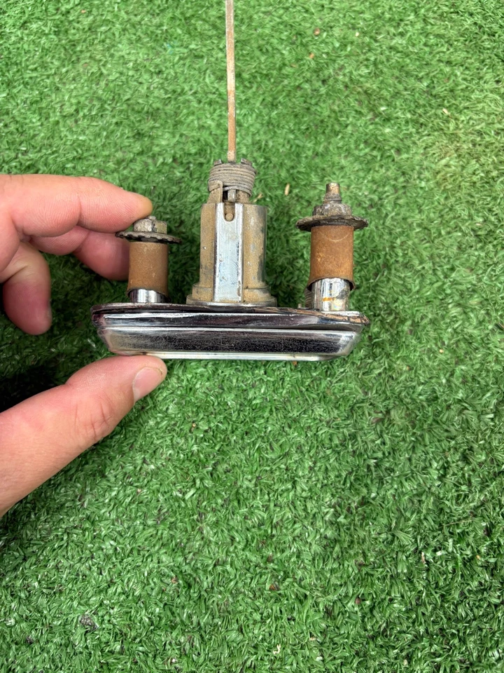 Mercury Cougar 1967 1968 cerradura de maletero y carcasa Foto 2 de 4