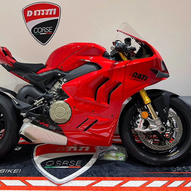 Alfombrilla de garaje para exhibición de suelo Ducati V4 V4S V2 MONSTER 950 821 937 220x80 cm Foto 3 de 4