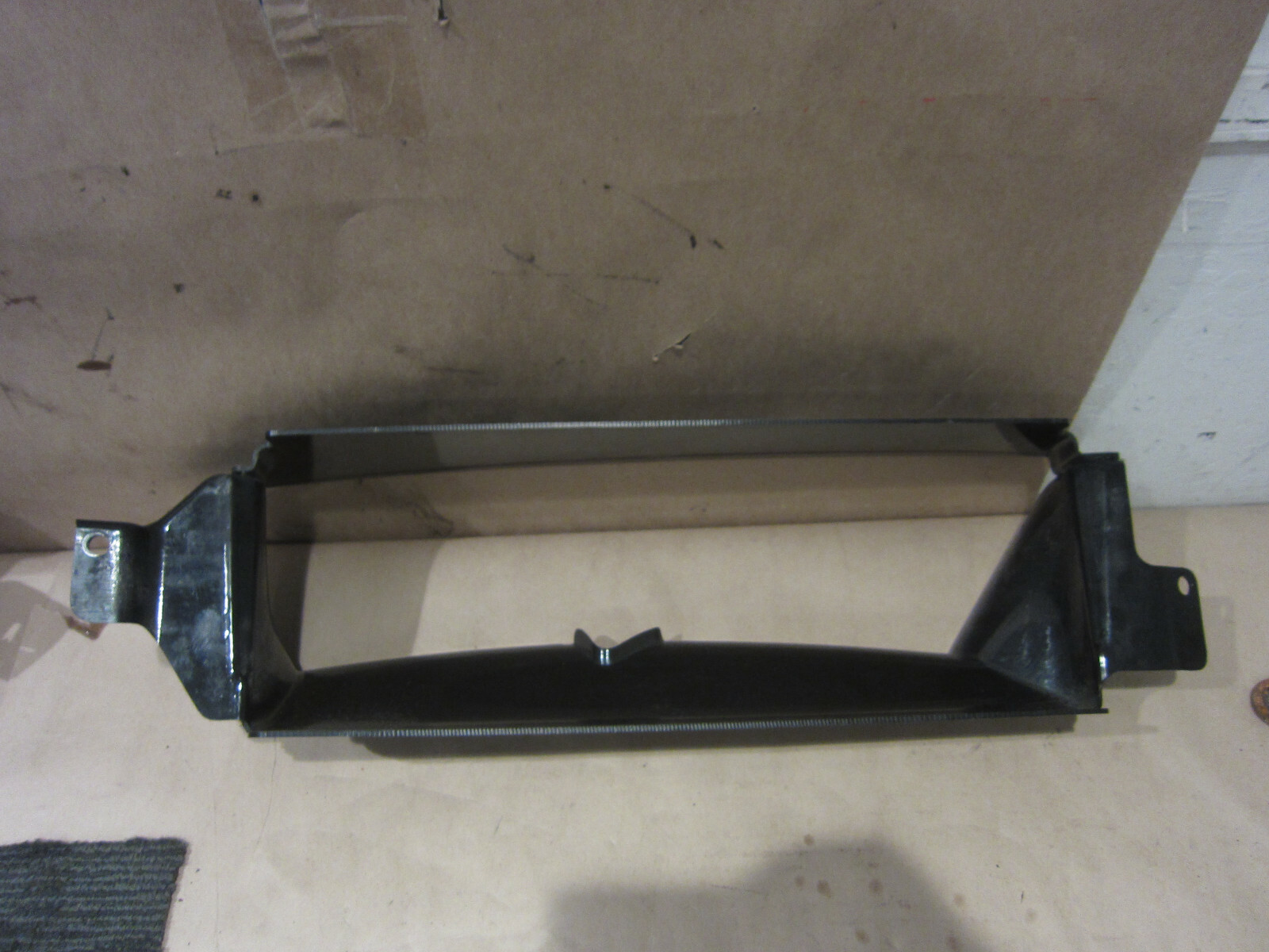 Lamborghini Gallardo - LH Conveyor For Oil Cooler- P/N 400317025A
