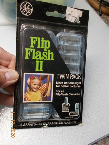 NOS Package GE Flip Flash II Twin Pack for all FlipFlash Cameras