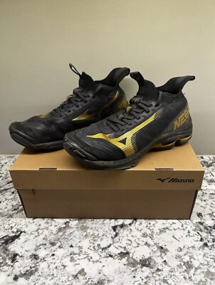 Mizuno Wave Lightning NEO2 Unisex Volleyball Shoes, Size 6.5