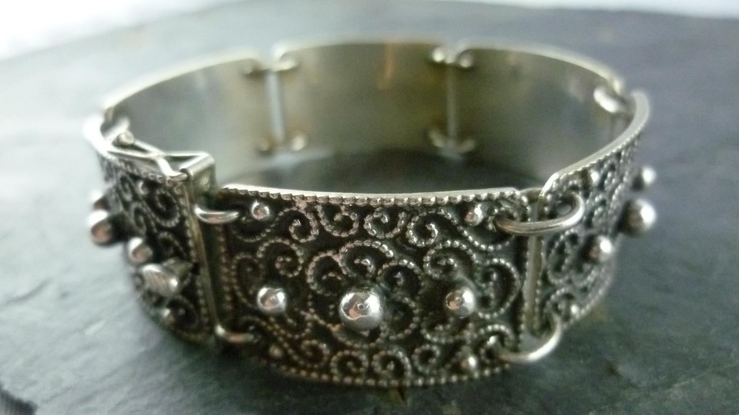 Bracelet rectangular beautifully decorated elemen… - image 3