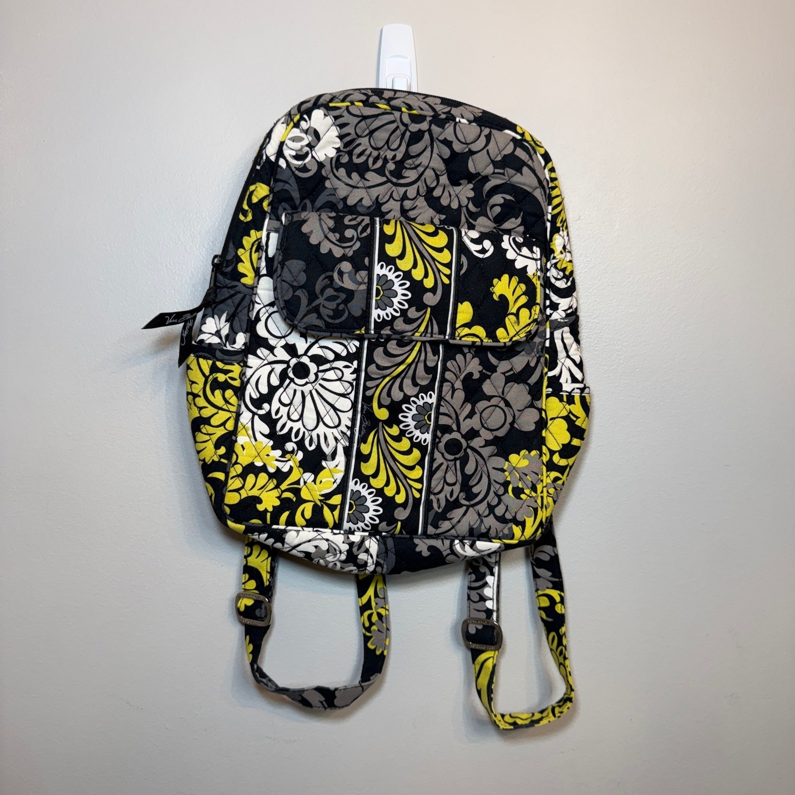 Vera Bradley Women's Quilted Baroque Floral Print Small Back