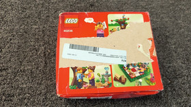 LEGO Seasonal: Romantic Valentine Picnic (40236) - New Distressed packaging , J3