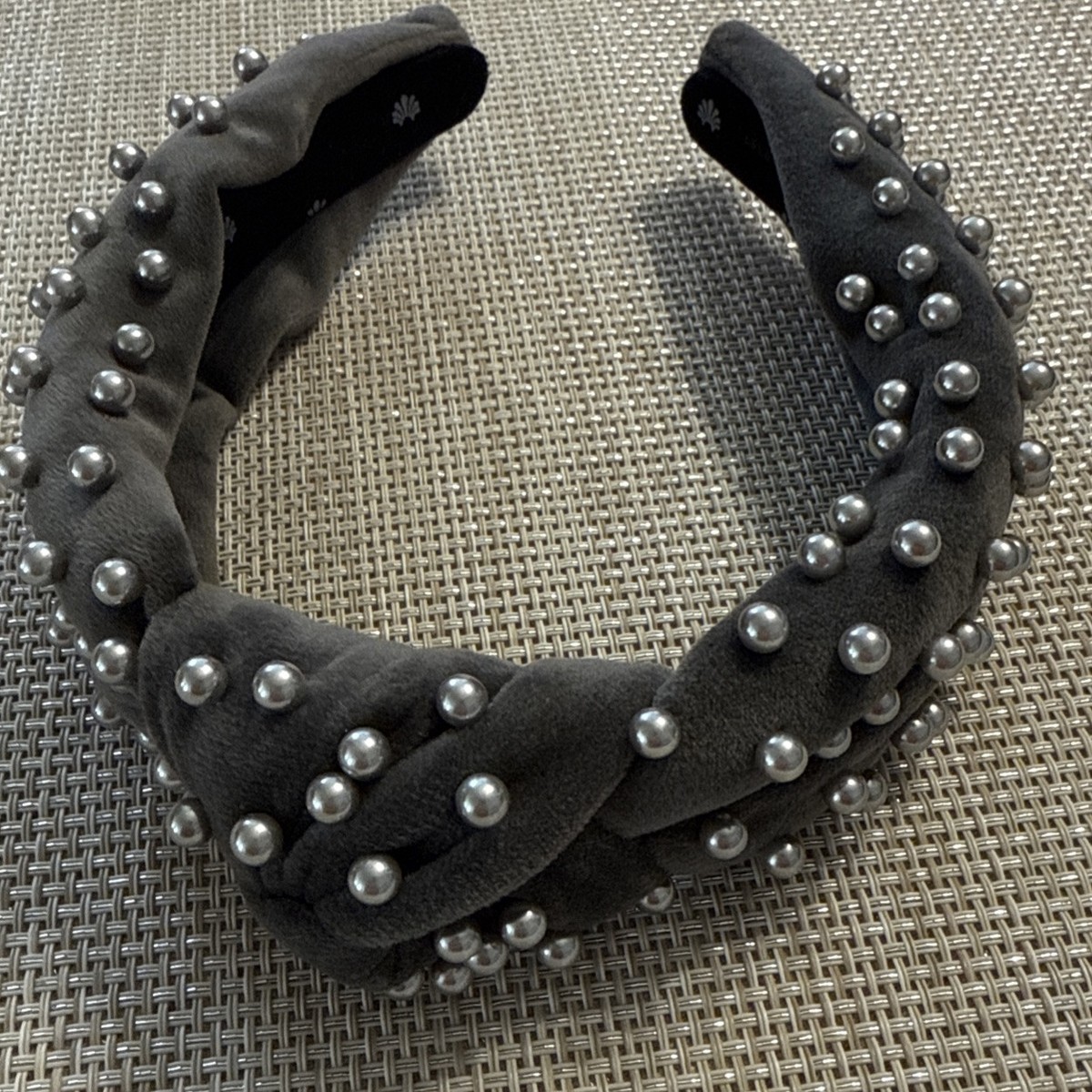 Lele Sadoughi Gray Pearl Knotted Headband Lele Sadoughi Knotted Pleated Headband | Neiman Marcus main image 4