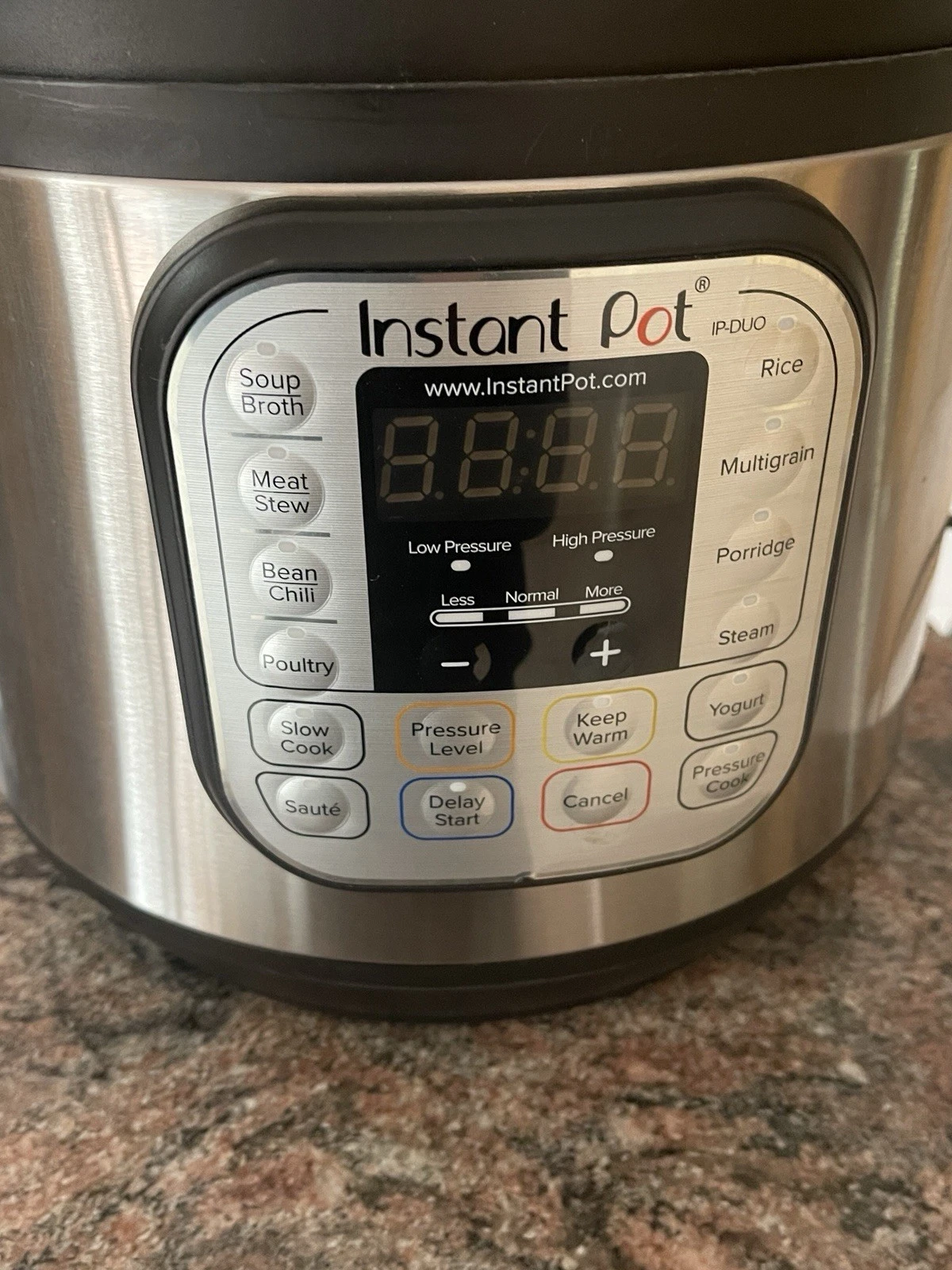 Instant Pot Duo Pressure Cooker 6 Quart,IP-DU060 V3, Preowned