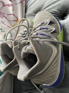 kyrie 5 size 4.5