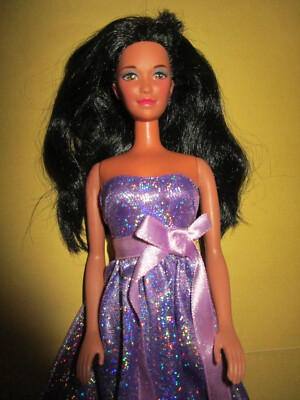B456) ALTE BARBIE VINTAGE KIRA MIKO MARINA MATTEL FESTLICHES KLEID+HOHE SCHUHE