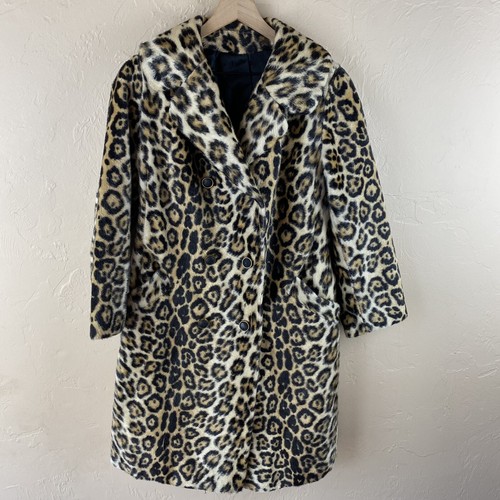 Vintage 1960’s SAFARI Sportowne faux fur leopard Peacoat with back chain detail