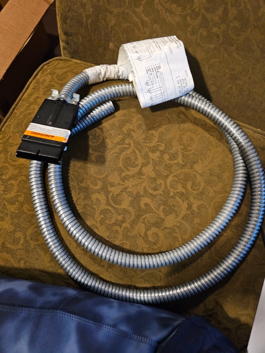 Herman Miller 6ft E1322.18E Power Base Entry/Feed/Whip for