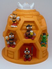 LOT DE FIGURINES PVC BULLY BULLYLAND ANCIENNE MAYA L'ABEILLE AVEC LA RUCHE