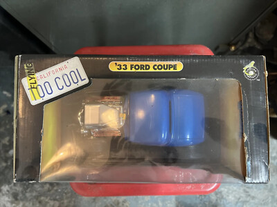 Muscle Machines '33 Ford Coupe Yellow Brand New In Box 1:18