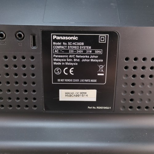 Panasonic SC-HC30DB Libreria Impianto Stereo iPod CD DAB Radio Funzionante - Foto 6 di 8