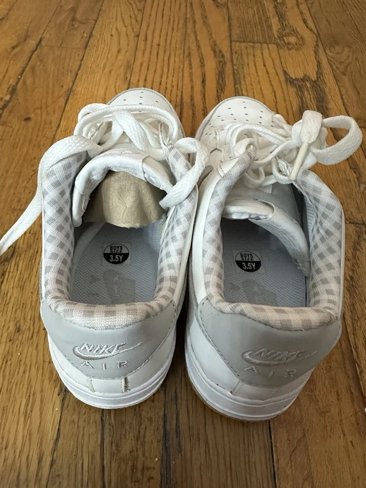 Nike Air Force 1 GS (White/Grey) 3.5Y - Image 2 of 4