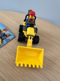 LEGO 7246 City Mini Digger Complete w/instructions No Box