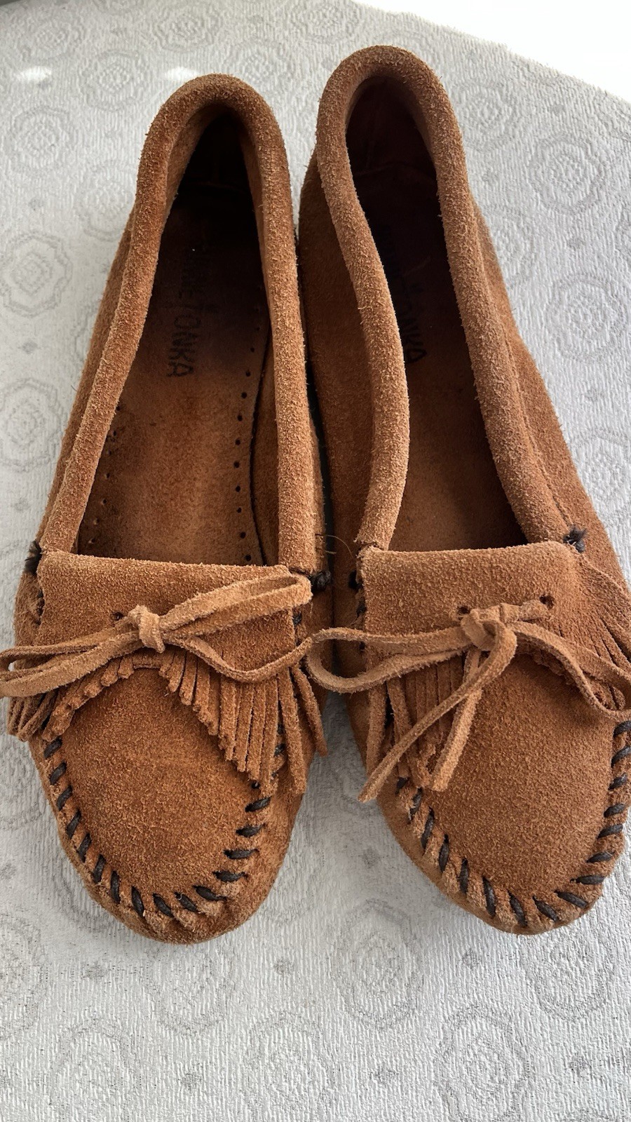 Minnetonka Kilty Suede Moccasins Women’s Size 8.5 Brown Fringe Driving Loafers