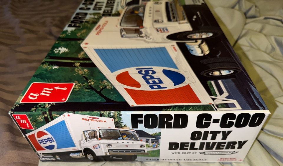 Kit Modélisme AMT 1:25 Ford C-600 City Livraison Camion - Neuf