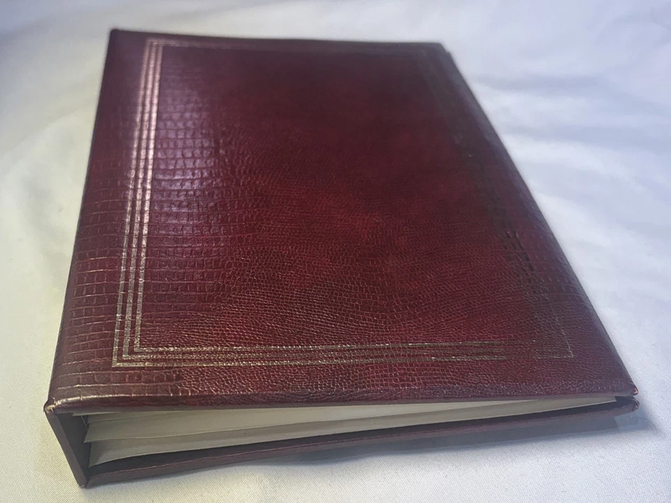 Vintage 1990s Pioneer Photo Album Wine Color W/Gold Trim Holds 60 Pics & Index - Image 2 of 4