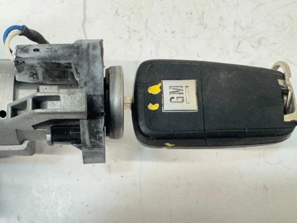 Chevrolet Camaro 2010-2015 interruptor de encendido cilindro de bloqueo con llave OEM 23475170 Foto 3 de 4