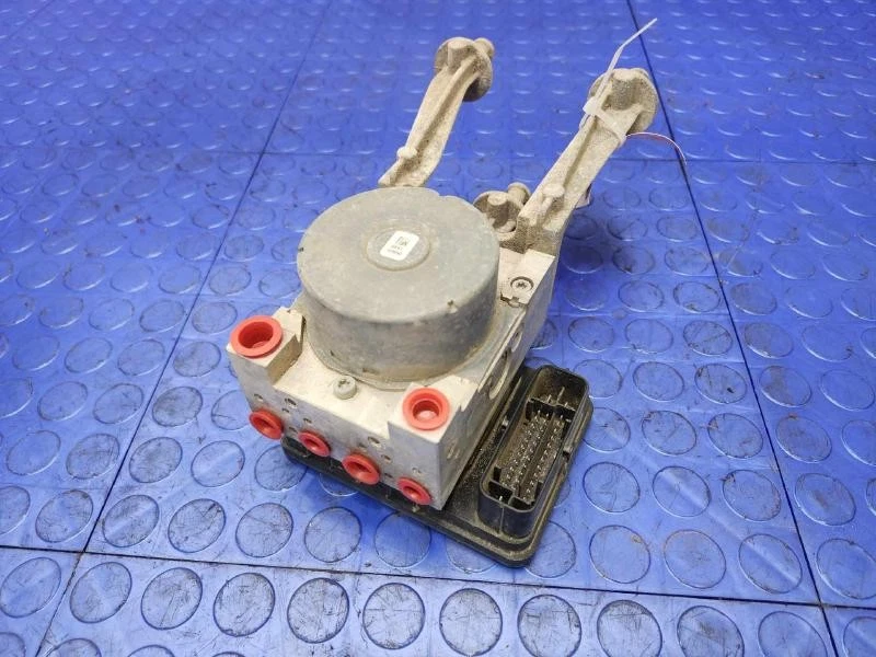Dodge Challenger 2015 ABS conjunto modulador bomba de freno antibloqueo OEM 68257875AB Foto 2 de 4