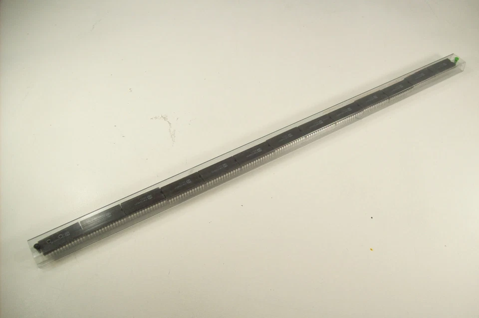 Лот из 13 новый ICM7228DIPI ICM7228 8-значный светодиодный дисплей драйвер DIP-28 IC чип - Изображение 2 из 2