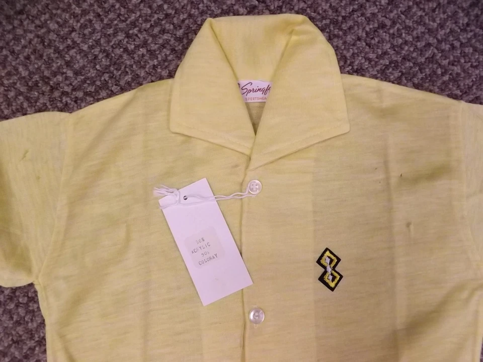 Rockabilly De Colección Años 50 NUEVA Camisa Deportiva Amarilla 50/50 Cintura con Bandas de Verano Niños Talla 4 Foto 3 de 4