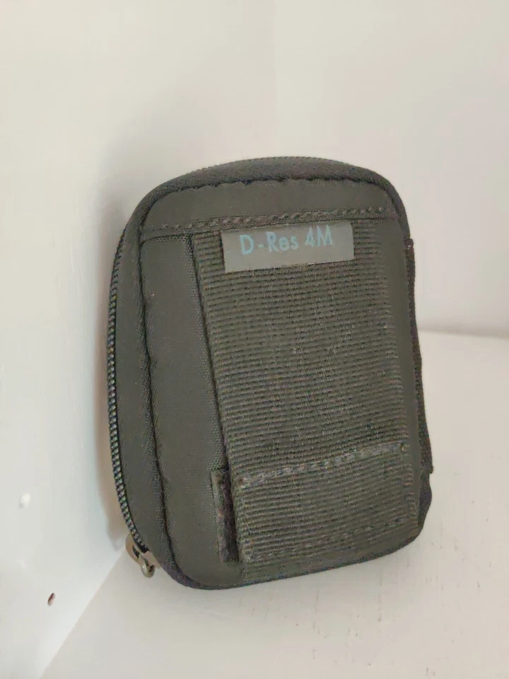 Lowepro D Res 4M Small Compact Camera Case For Pocket Digital Camera - Image 2 of 4