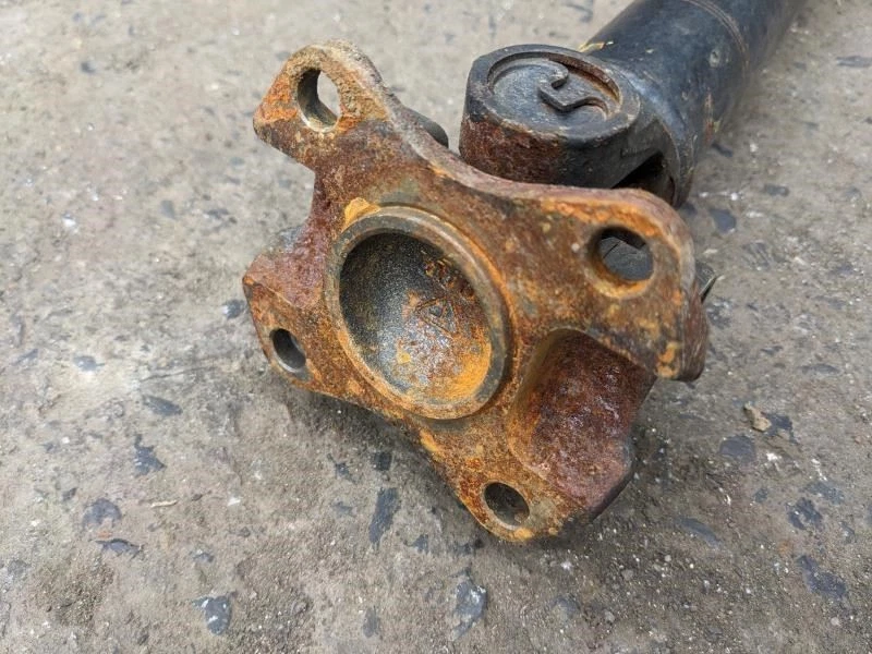 Toyota Tacoma SR5 2015-2023 3,5 L AT 4x4 eje de hélice de tracción delantera 37140-04072 Foto 3 de 4