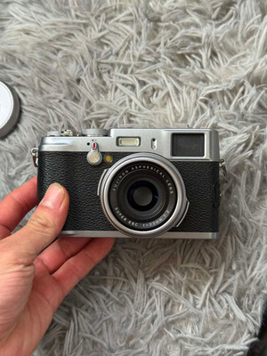 FUJIFILM Digital Camera FinePix X100 Silver 12.3 Megapixels FX