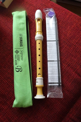 YAMAHA YRS-402B Sopranblockflöte in c''
