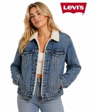 Levi  s Sherpa Trucker Jacket Women  s XS DenimTrucker LevisSherpaJacket Loralai
