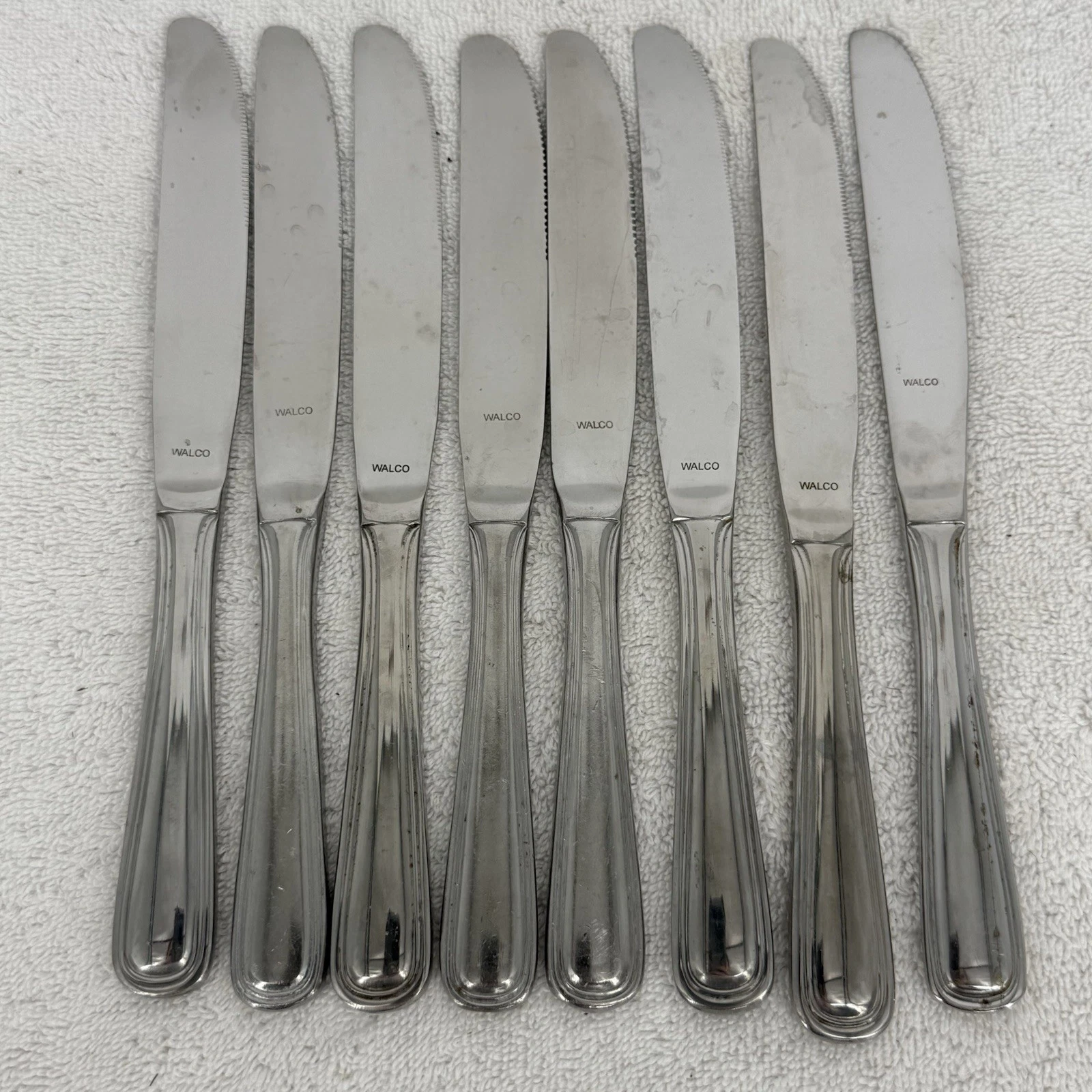 Walco Dinner Knives Art Deco Pattern - 8 Pieces Serrated Edge Stainless Steel