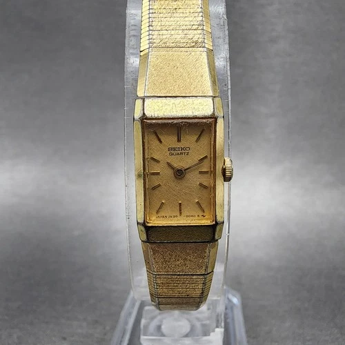 Seiko Tank Watch Women 12mm Champagne Dial Gold Tone 2e20-5029 New Battery