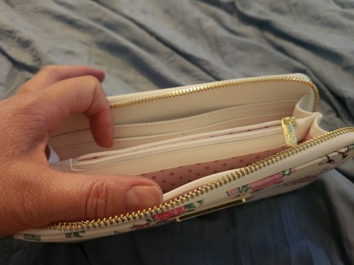 Cartera Disney Aristocrats Loungefly Marie blanca y rosa - Imagen 6 de 7