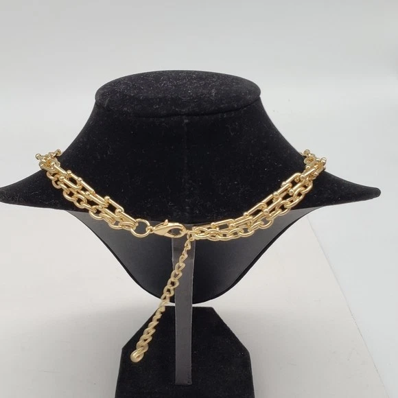 Auténtica cerradura y llave Louis Vuitton con cadena de corazón de acero inoxidable dorado sin marca Foto 4 de 4