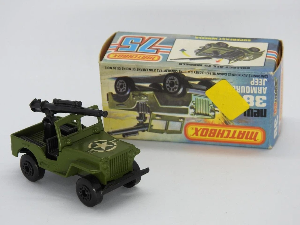 MATCHBOX SUPERFAST 38 ARMOURED JEEP SLEET N SNOW BASE MINT IN RARE BOX 1976-80 - Image 2 of 4