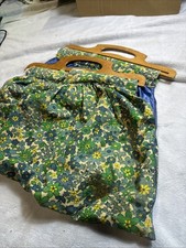 VINTAGE HANDMADE SEWN FLORAL HANDBAG / KNITTING BAG, FULLY LINED w WOODEN HANDLE