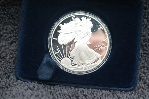 1996 WALKING LIBERTY AMERICAN EAGLE .999 FINE SILVER DOLLAR COIN 1oz. $1 USA