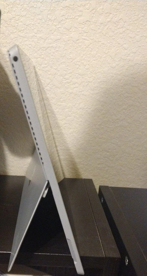 Microsoft Surface Pro 6 i7-8650U 16GB RAM 512GB SSD 12.3"  - Image 3 of 4