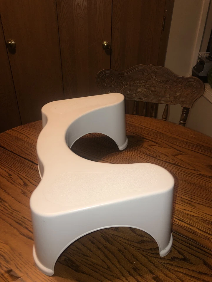 Squatty Potty Bathroom Toilet Stool White Plastic Step Aid Colon Proper Posture - Image 2 of 4