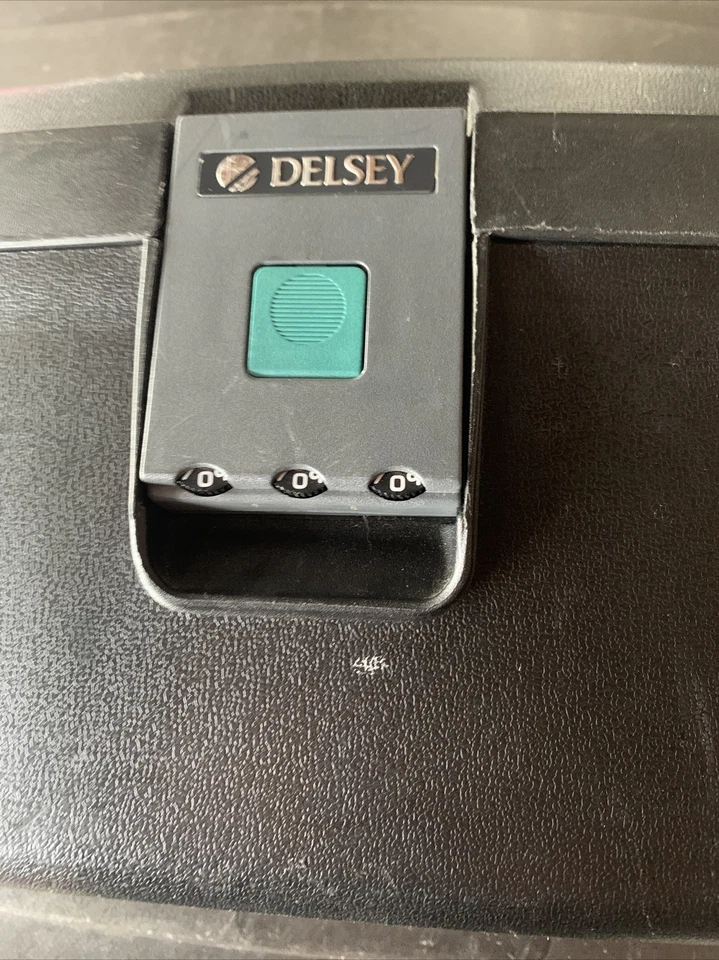 Delsey Luggage Black Cosmetics Tote Carry-on Made In France Vintage - Image 4 of 4