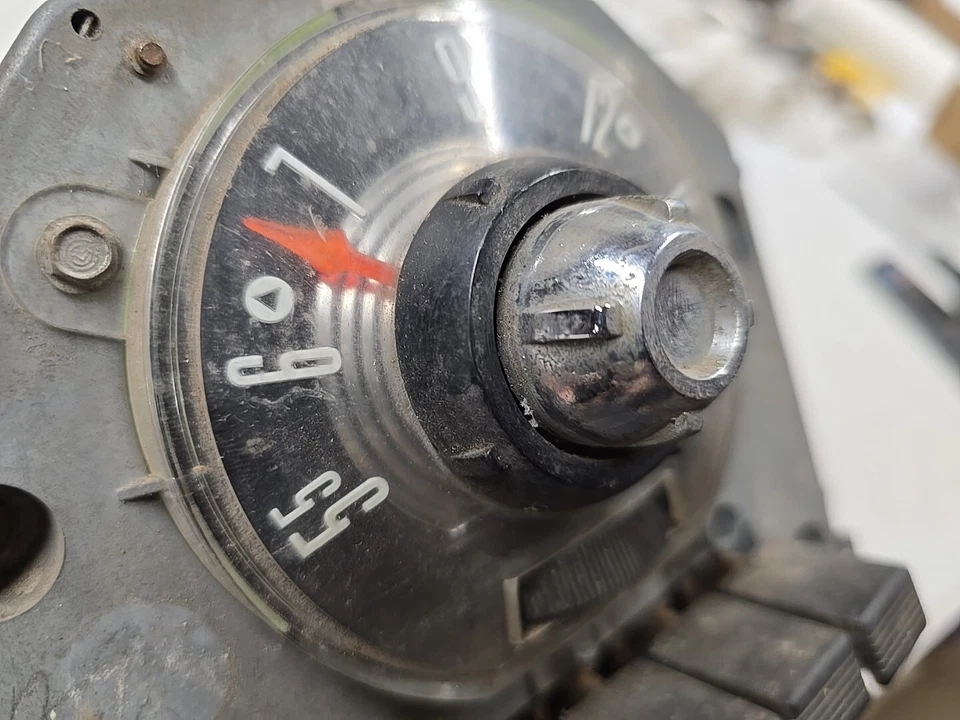 Ford Radio AM 1955 FoMoCo Fairlane sedán I5D531446 99887 #4 Foto 2 de 4