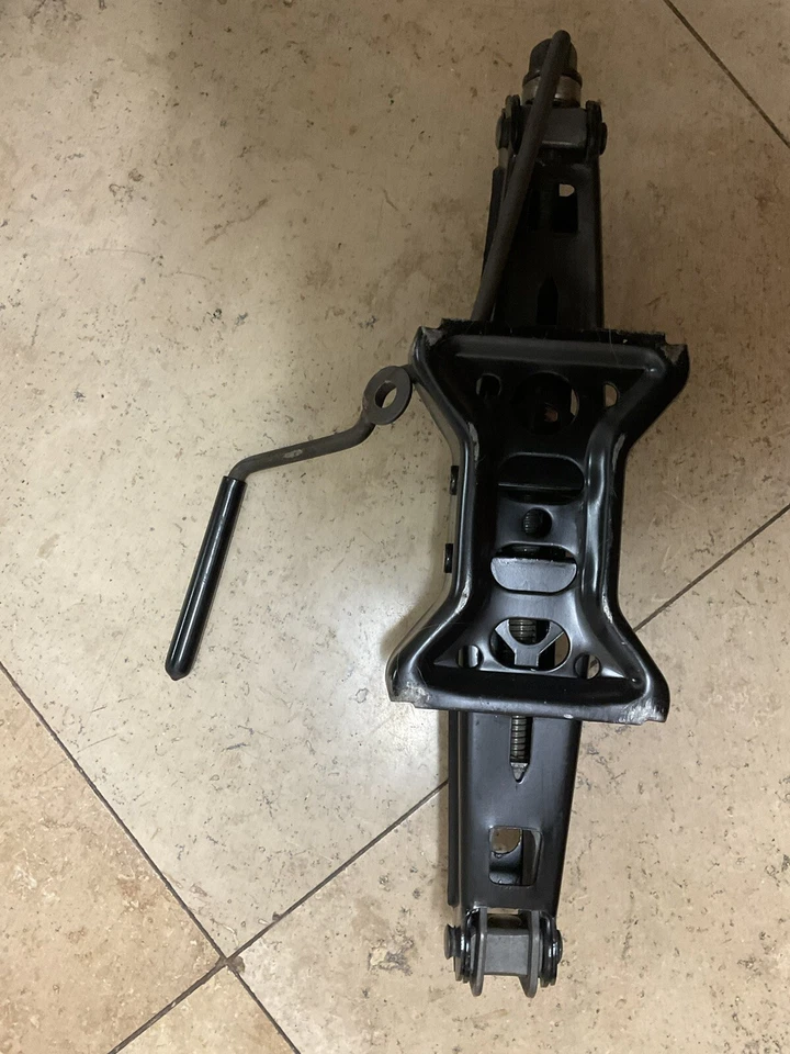 1999-2000-2001-2002-2003-2004 Ford Mustang Tire Jack    OEM - Image 3 of 4